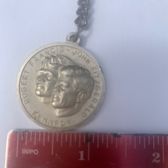 JFK, RFK & POPE Francis Paul Keychain with Medallion - Picture 10 of 14